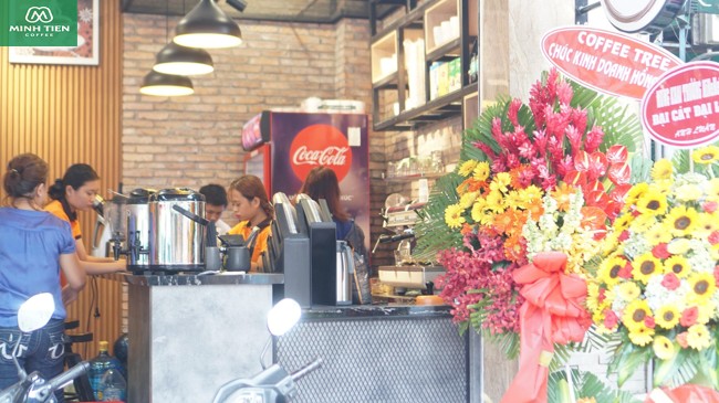 khai truong quan cafe